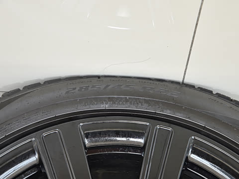 2026�� 3.0 L6 400PS �ڿ���