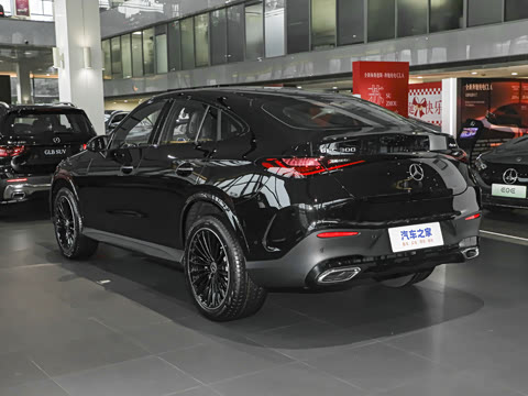 2026�� GLC 300 4MATIC ����SUV