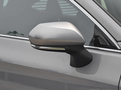 2026�� 2.0L ������