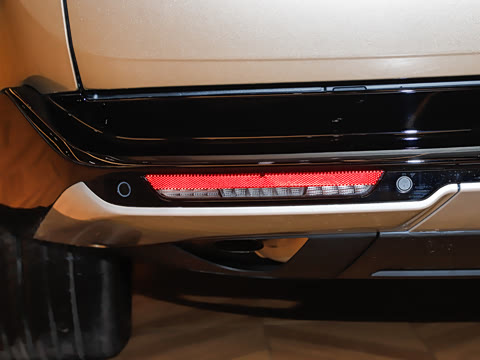 2026�� 3.0 L6 400PS AB�����