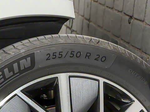 2025�� Ǭ�� UItra 6��