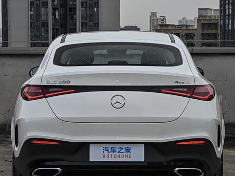 2026�� �Ŀ� GLC 300 4MATIC ����SUV