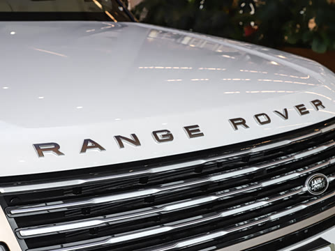 2025�� 4.4 V8 SV���ٴ����ӳ��� 4��