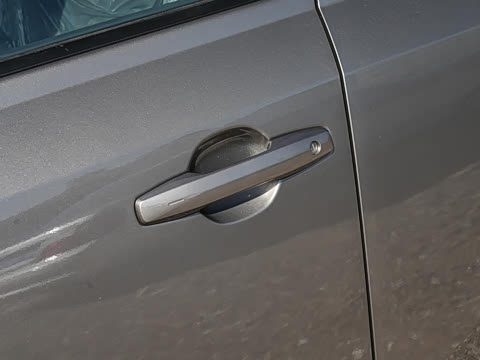 2026�� 2.0L ����������