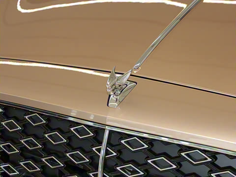 2026�� 4.0T V8 Mulliner