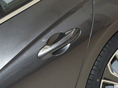 2026�� 4.0T V8 Mulliner