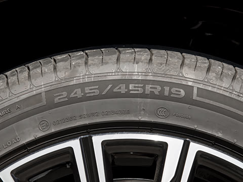 2026�� 225km EM-i Զ�����ǺӰ�