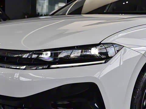 2026�� L 300TSI DSG ��Ӣ��