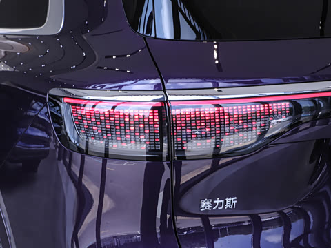 2025�� ���� Ultra�� 53.4kWh 5���� (192�߼����״
