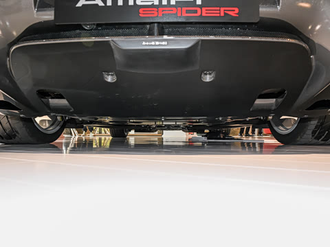 2026�� 3.9T V8 Spider