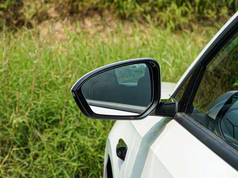 2025�� EM-i 70km ������