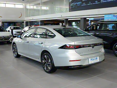 2026�� L 300TSI DSG ��Ӣ��