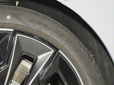 2023�� 740Li ������ M�˶���װ