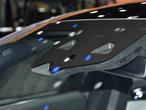 2026�� E 300 L �����