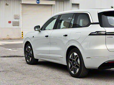 2025�� ����Ultra+����������