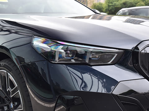 2026�� �Ŀ� 530Li ������ M�˶���װ