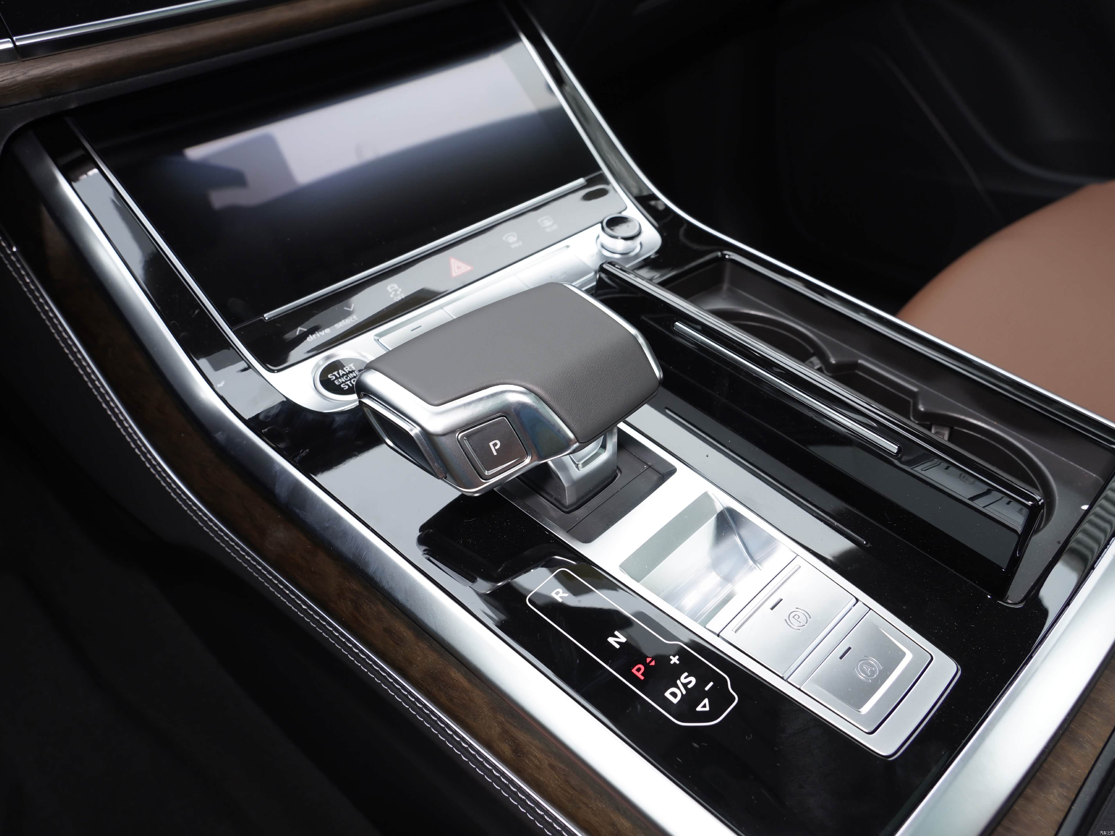 Audi Q7, миниатюра 18