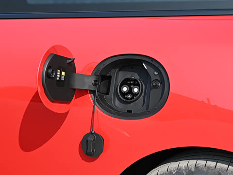 2026�� 466km COOPER E ������