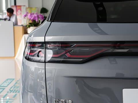 2026�� 710KM ׿Խ��