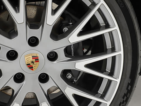 2026�� Panamera �����ӳ������� 2.9T