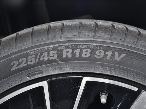 2026�� L 300TSI DSG ������