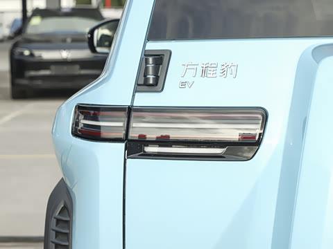 2025�� 501KM ����Ultra��