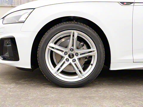 2025�� Sportback ��ذ� 40 TFSI ʱ�ж�����