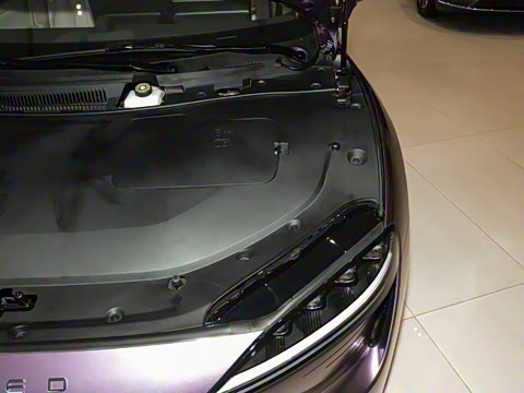 2025�� 703km Ultra�˶���