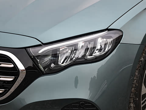 2026�� E 300 L ������