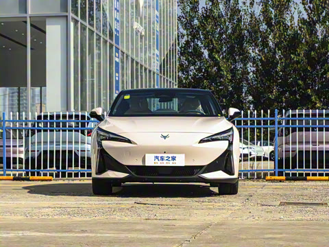 2025�� �Ŀ� 560MAX 185kW