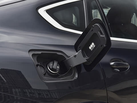 2026�� xDrive40i M�˶���װ