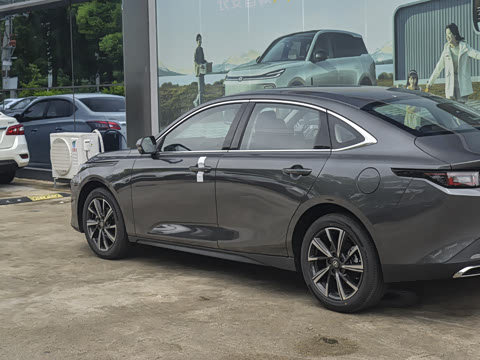 2026�� 1.5T �����