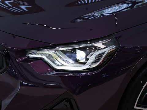 2026�� M240i xDrive