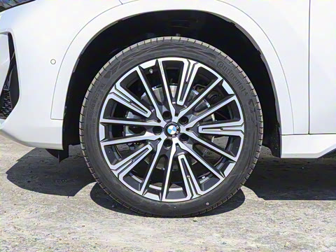 2025�� xDrive25Li M�˶���ҹ��װ