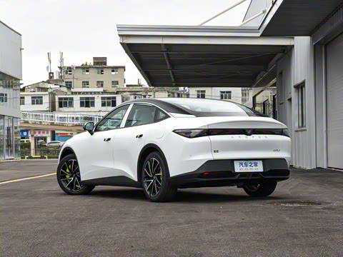 2025�� �Ŀ� 560MAX 185kW