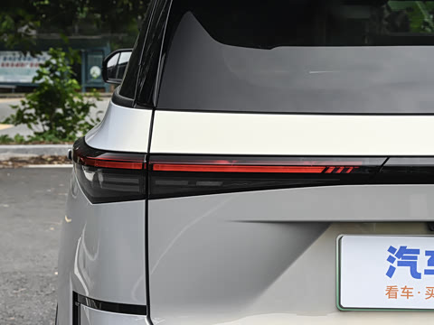 2026�� 610 Max