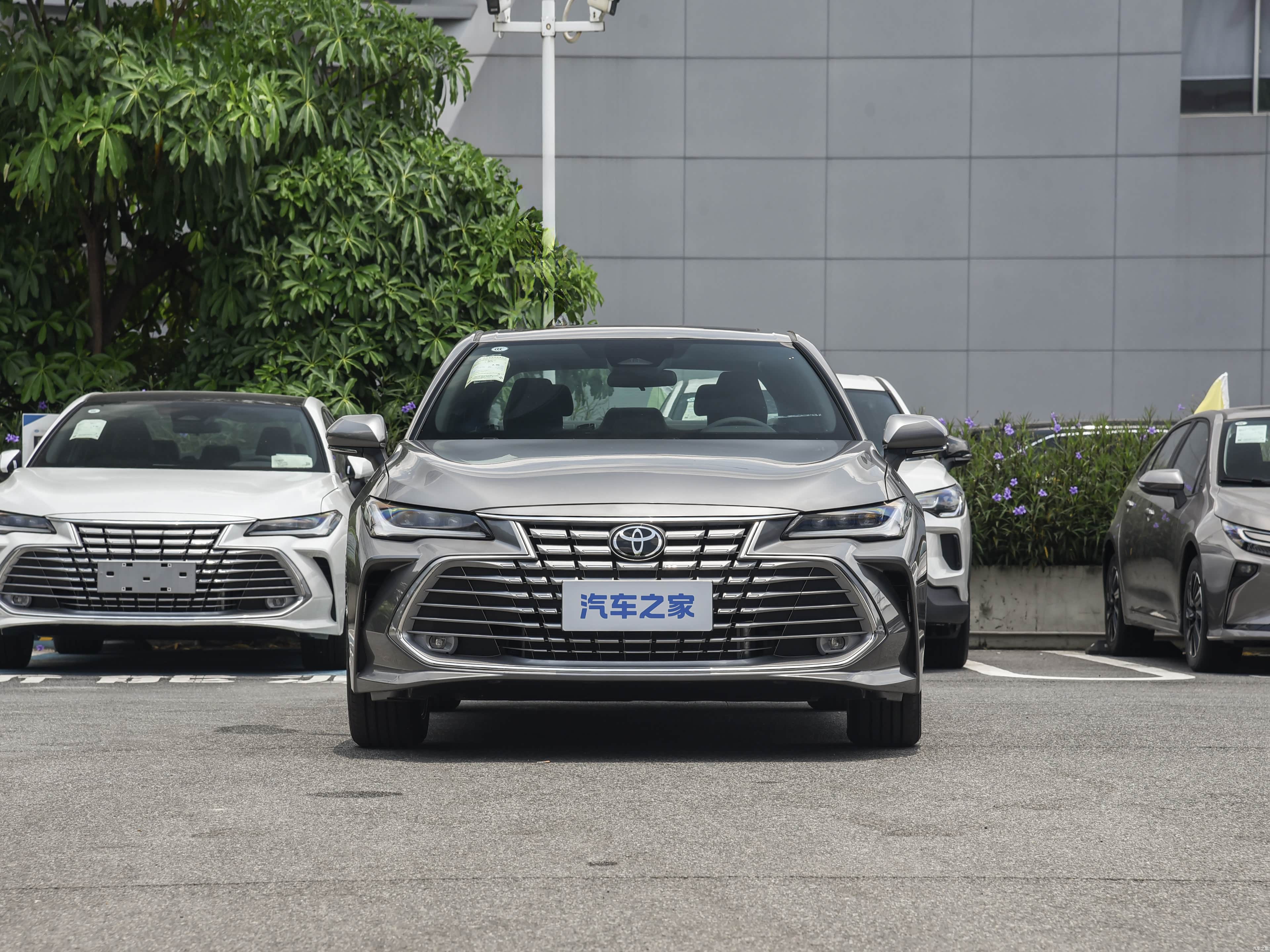 Toyota Avalon, миниатюра 2