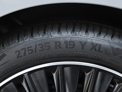 2026�� �Ŀ� CLE 300 4MATIC ������ܳ�