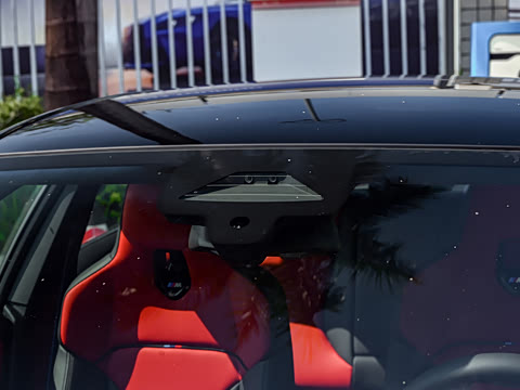 2026�� M235L