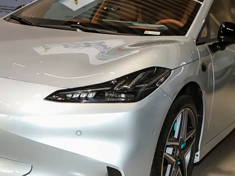 2025�� �Ŀ� 710 Max��