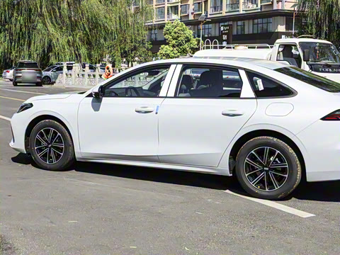 2025�� EM-i 70km ������