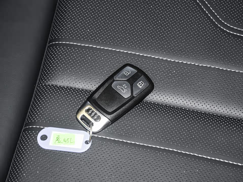 2026�� 45�����ذ� 40 TFSI ʱ�ж�����