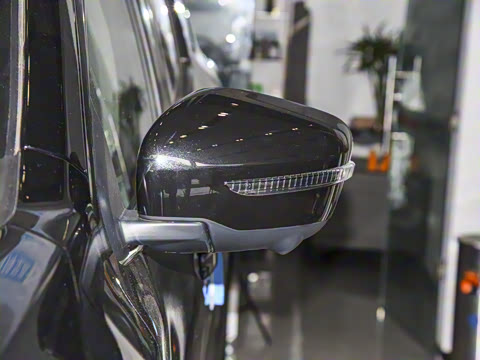 2025�� 2.0T ��������ʿ��