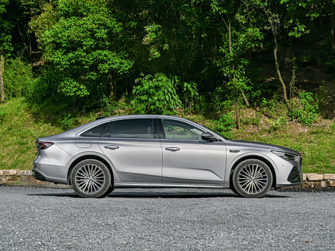 2026�� 220km ������ҫ��