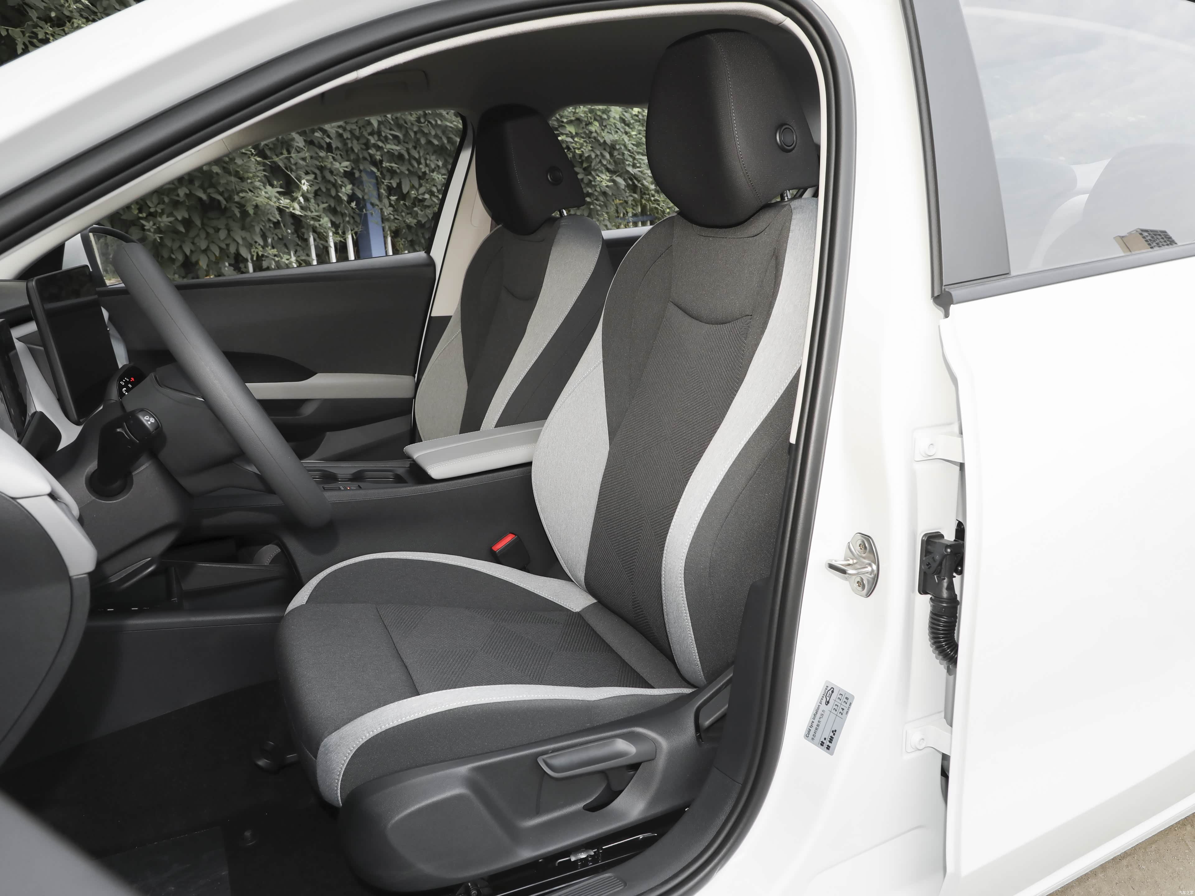 Volkswagen Sagitar, миниатюра 22