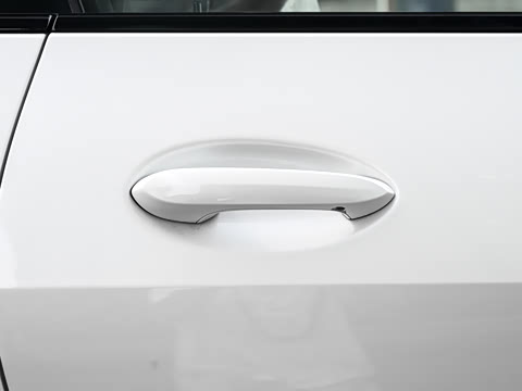 2026�� 430i M�˶���ҹ��װ