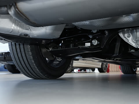 2026�� 325Li M�˶���װ