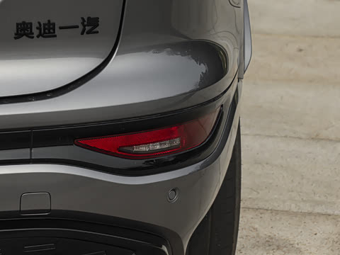 2026�� quattro Ǭ���Ǽݰ�