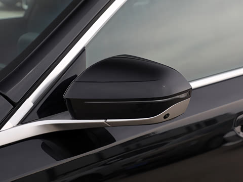 2026�� �Ŀ� 525Li ������װ