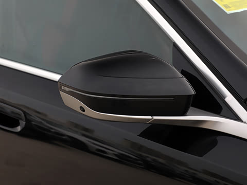 2026�� �Ŀ� 525Li ������װ
